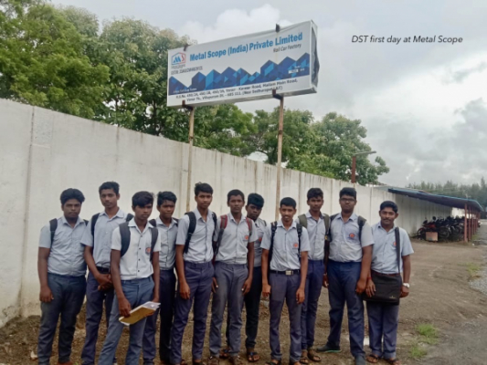 DST first day at Metal Scope