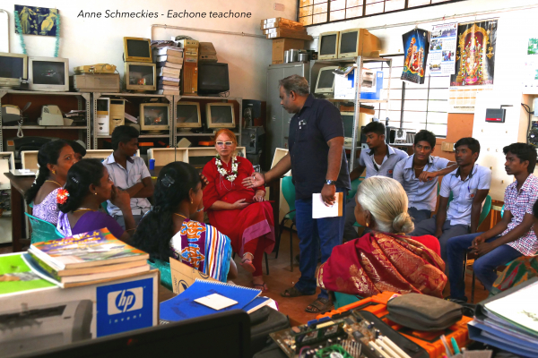 Anne Schmeckies from the 'Kaufmännische Lehranstalt Bremerhaven' Germany - Each one teach one in action