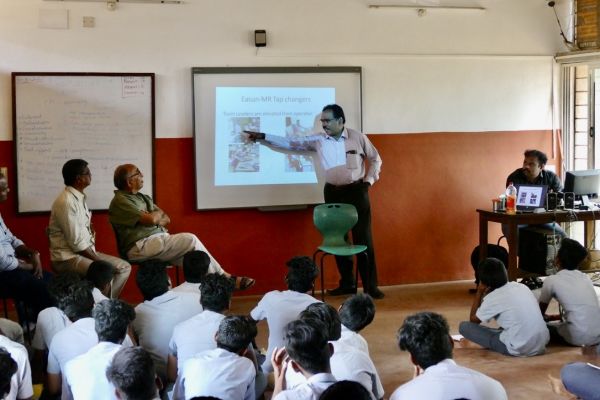 Guest lecture by Mr. Rajaraman, Senior Production Manager from EASU-MR company. He outlined how an ITI certificate holder can make a career.
